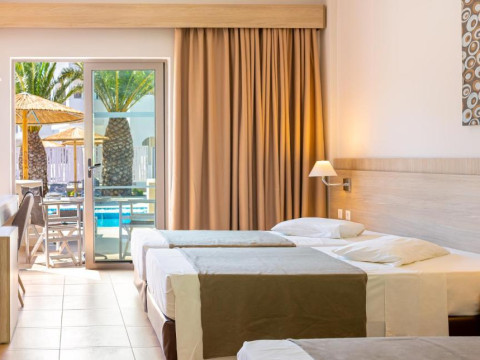 Hotel Akti Beach Club