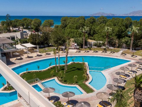 AKTI COAST CLUB