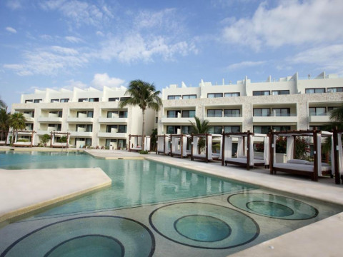 Akumal Bay Beach & Wellness Resort