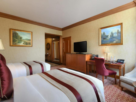 Al Aziziyah Boutique Hotel