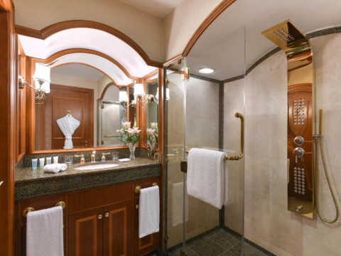 Al Aziziyah Boutique Hotel