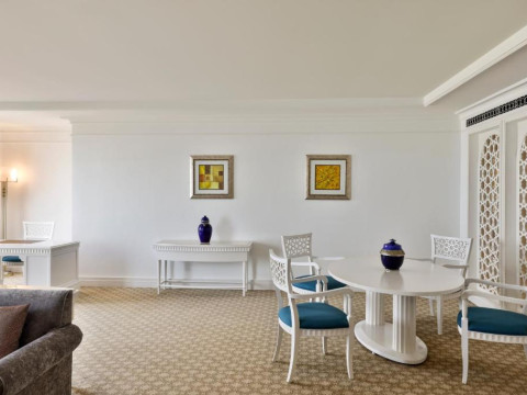 Al Habtoor Grand Resort, Autograph Collection