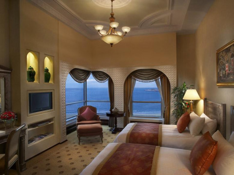 AL HABTOOR GRAND RESORT AUTOGRAPH COLLECTION