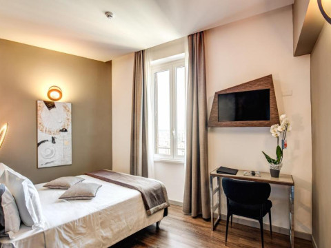 Al Manthia Hotel