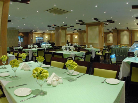 Al Muntazah Plaza Hotel