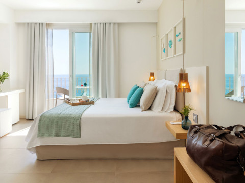 ALBATROS BEACH HOTEL