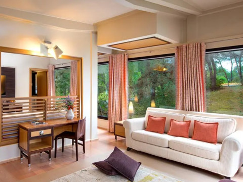 Alborea Ecolodge Resort