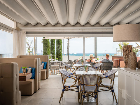 (The Place) Mar Mediterrania by ALEGRIA