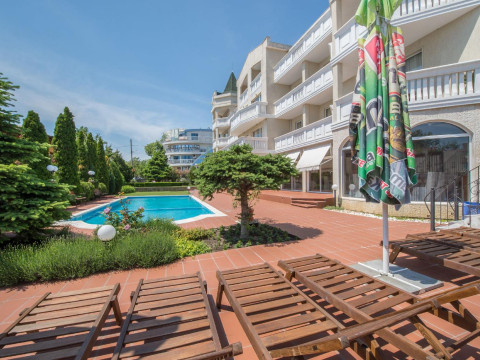 Alekta Hotel