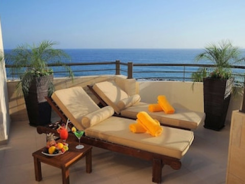 ALEXANDER THE GREAT BEACH HOTEL
