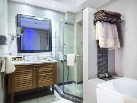 ALEXANDER THE GREAT BEACH HOTEL