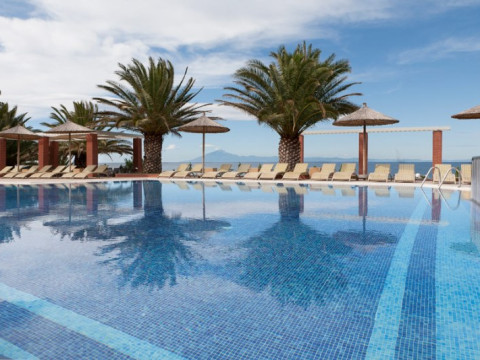 Alexandra Beach SPA Resort