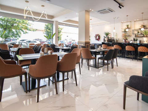 Alexandra Boutique Residence Downtown