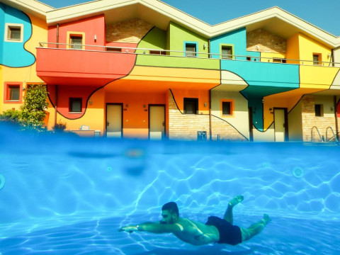 ALEXANDRA GOLDEN BOUTIQUE - GOLDEN BEACH