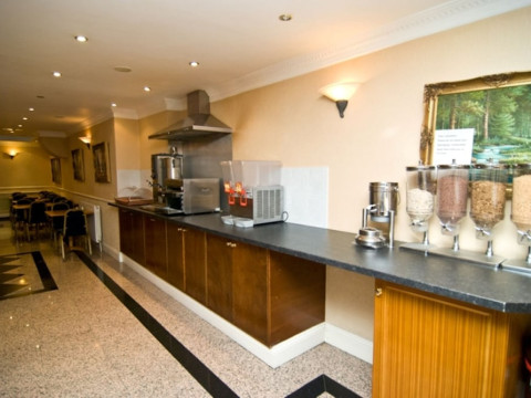 Alexandra Hotel