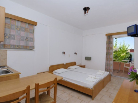 ALEXANDROS APARTMENTS