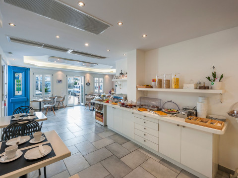 Alexandros Apartments Paros