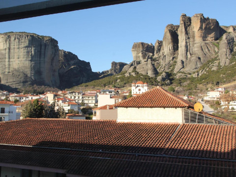 Alexiou Hotel