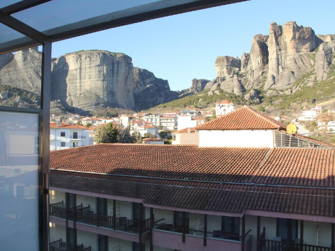 Alexiou Hotel