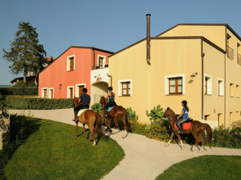 Alghero Resort Country Hotel & Spa