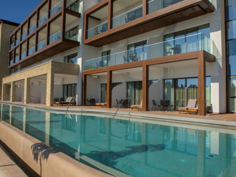 Aliathon Resort