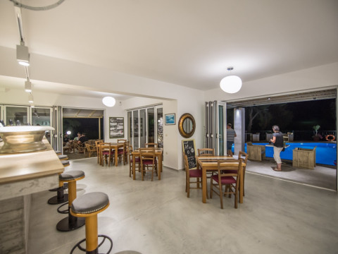 Aliki Hotel