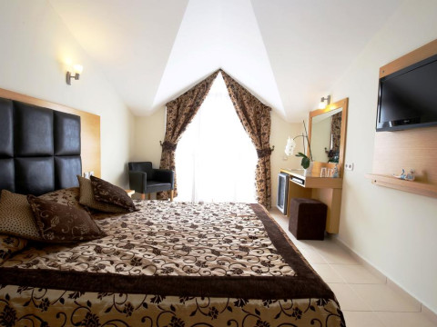 ALIZE HOTEL