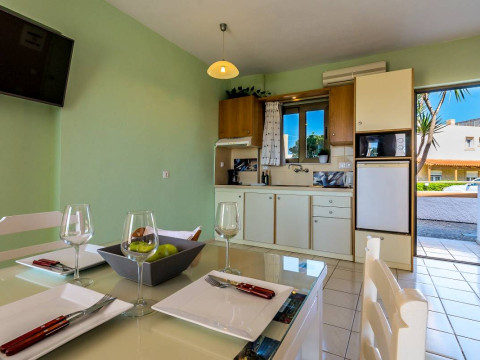 ALKIONIS BEACH HOTEL APARTMENTS