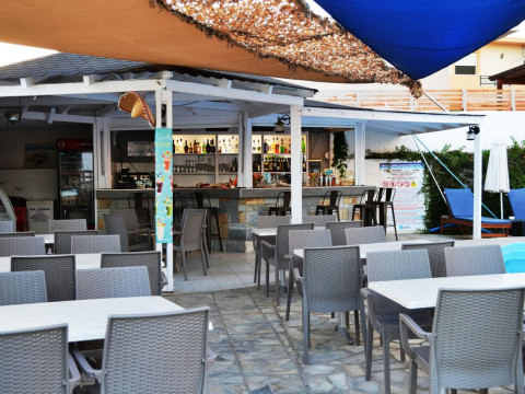 Almare Beach