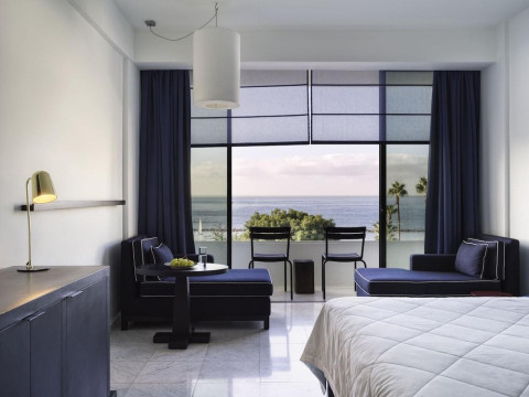 ALMYRA HOTEL