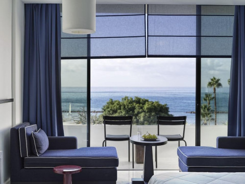 ALMYRA HOTEL