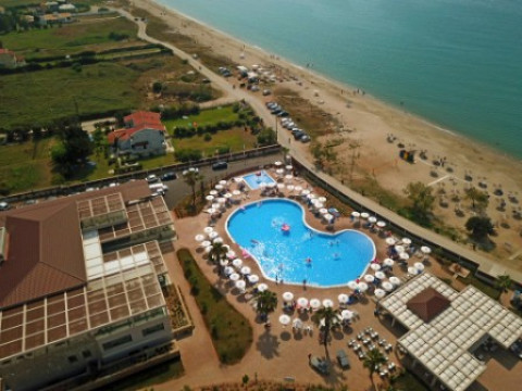 Almyros Beach Resort & Spa