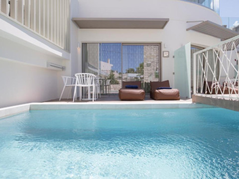 Aloe Boutique  & Suites (Adults only 16+)