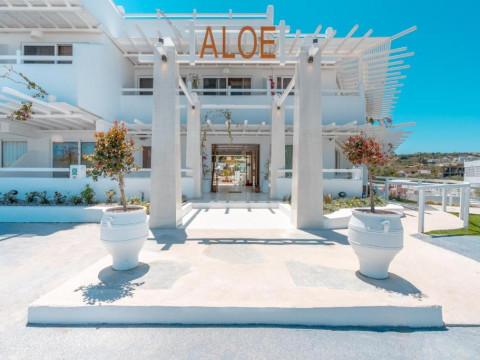 ALOE HOTEL - Adults Only 18+