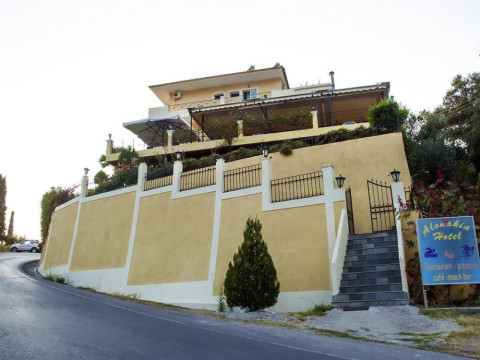 Alonakia Hotel