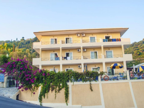 Alonakia Hotel