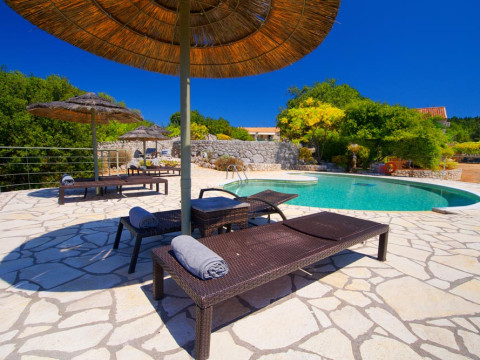 Aloni Cottages