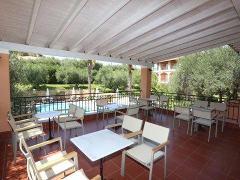 Aloni Hotel Studios