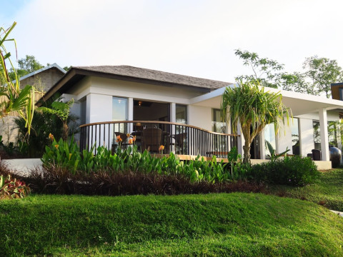 Altavista Villa