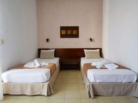 ALTIS HOTEL