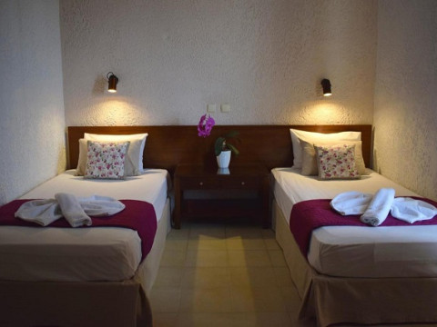 ALTIS HOTEL
