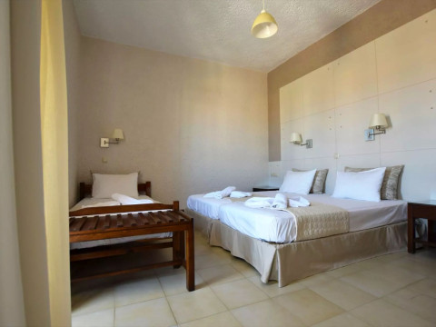 ALTIS HOTEL