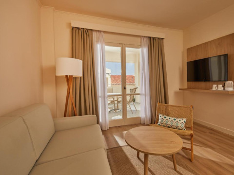 ALUASOUL ZAKYNTHOS (ADULTS ONLY 16+)