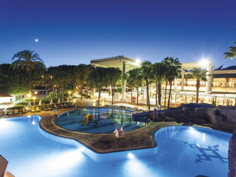 Dobedan World Palace Hotel (ex Alva Donna World Palace)