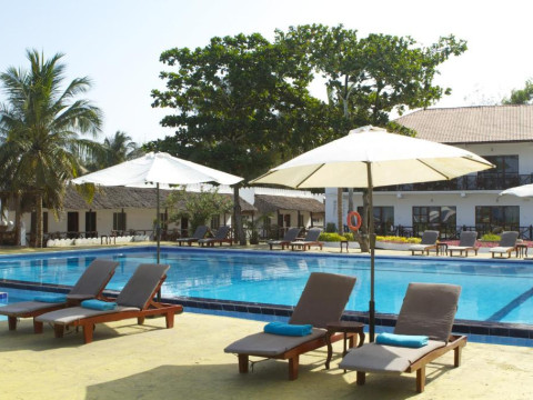 AMAAN BEACH BUNGALOW RESORT
