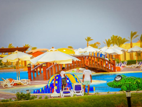 Amarina Queen Resort