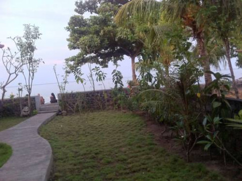 Amed Sari Beach Guesthouse