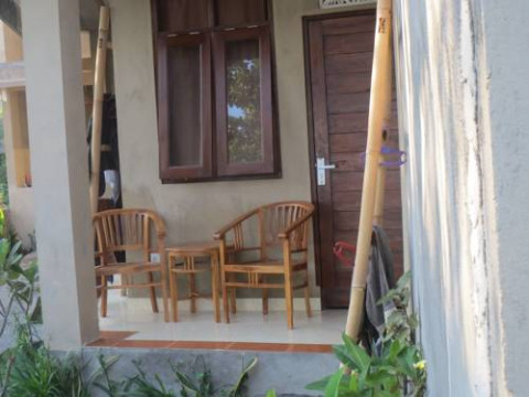 Amed Sari Beach Guesthouse