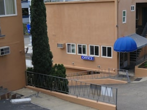 AMERICAS BEST VALUE INN (7TH STREET)