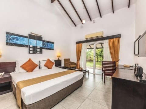 Amethyst Resort Passikudah